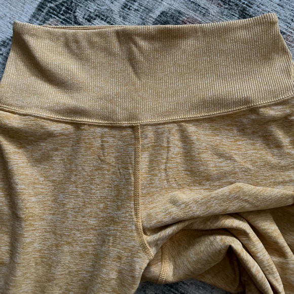 Alo yoga Tuscan sun leggings - Picture 10 of 10